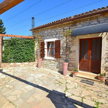 Villa Giardin Novigrad Istria Buitenkant foto