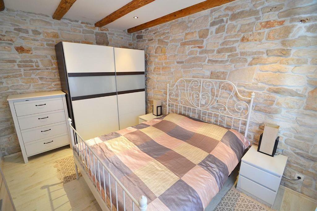 Villa Giardin Novigrad Istria Buitenkant foto