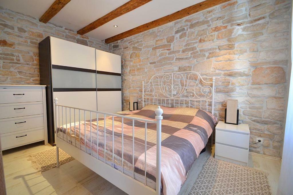 Villa Giardin Novigrad Istria Buitenkant foto