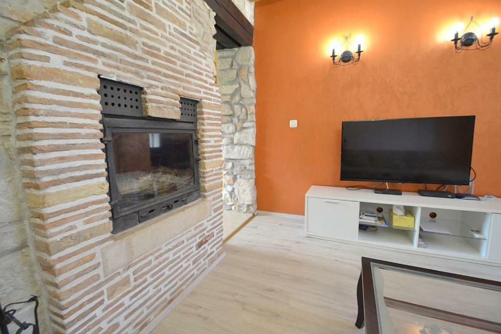 Villa Giardin Novigrad Istria Buitenkant foto